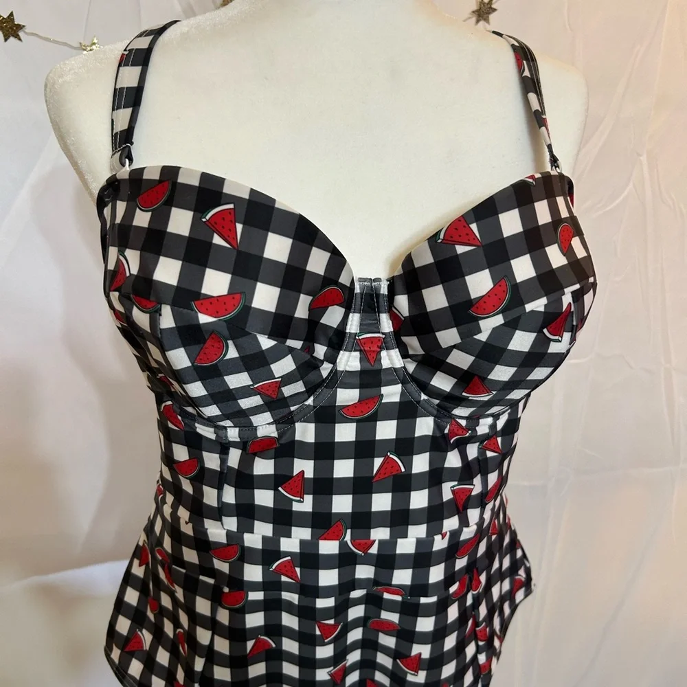 Collectif size 14 swimsuit - Picture 6 of 8